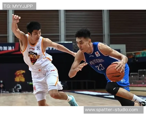 深圳篮球队的蜕变之旅探索城市联赛中的新机遇与挑战